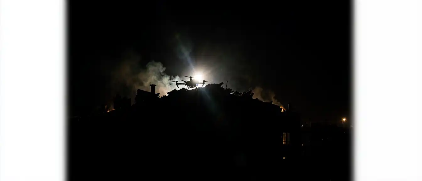 Осколки беспилотников атаковали Краснодарский край: пожары на складах и поврежденные жилые дома