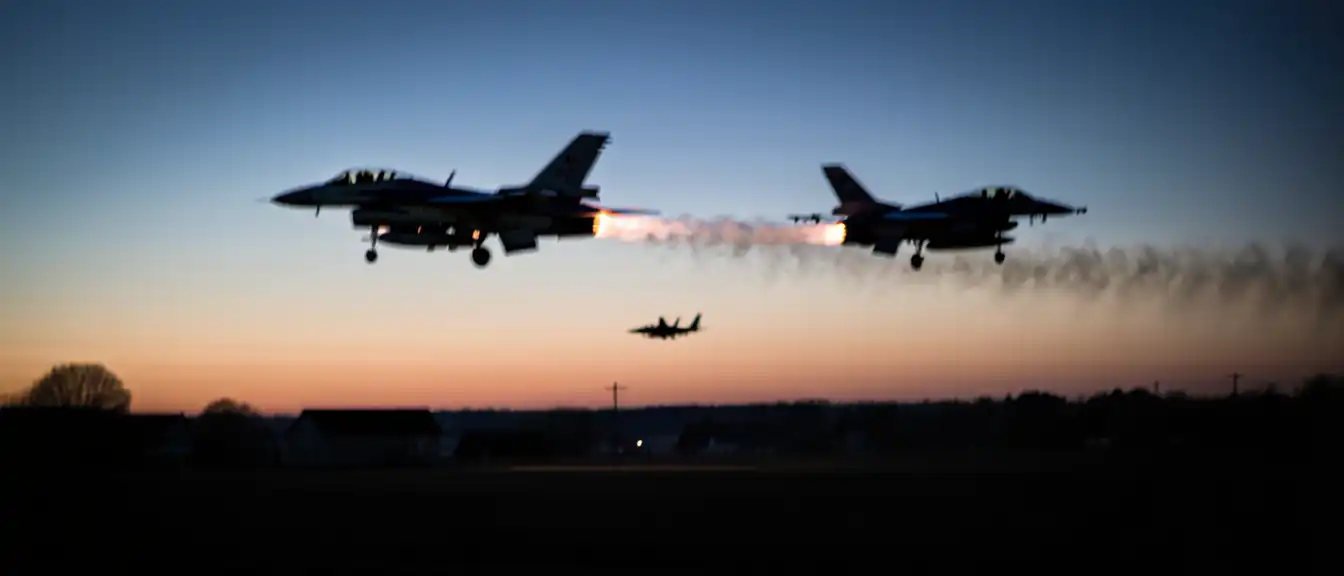 Нежданный гость в небе Огайо: истребители F-16 пресекли нарушение бесполетной зоны