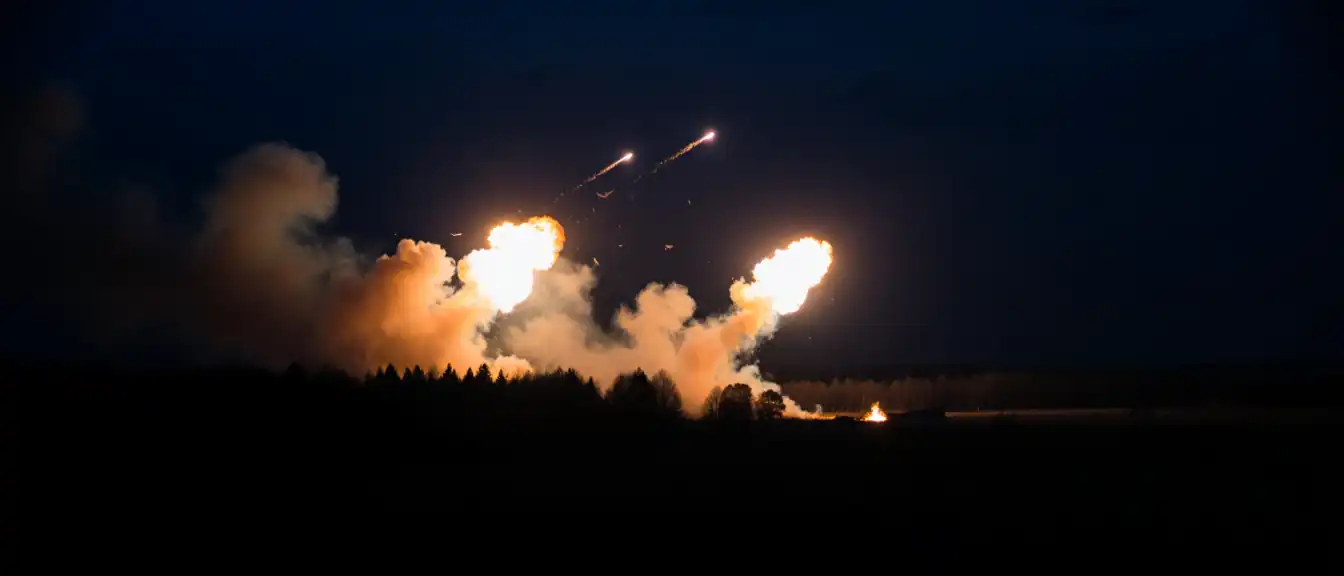 Ночной штурм небес: Ростовская область и Москва отразили массированную атаку беспилотников