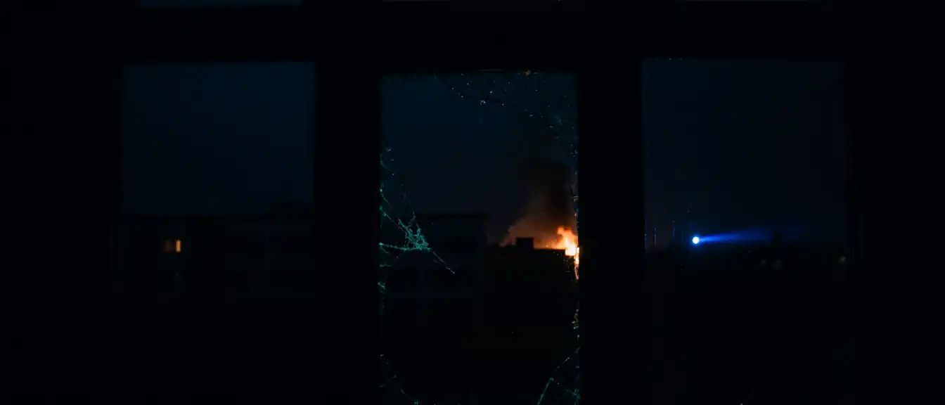 Ночная атака беспилотников в Калужской области: повреждено здание школы