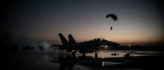 Трагедия в небе: потерян американский истребитель F-16 при выполнении боевой задачи
