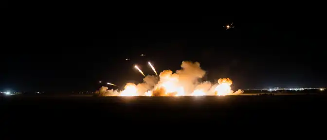 Массированная атака беспилотников: российская ПВО отразила налет более чем 600 дронов