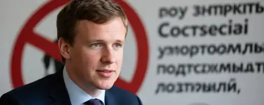 Стармер Готов Запретить Соцсети Подросткам Для Укрепления Политических Позиций