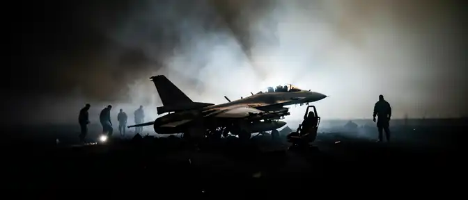 Катастрофа F-16: пилот спасся при аварии истребителя в небе над Украиной