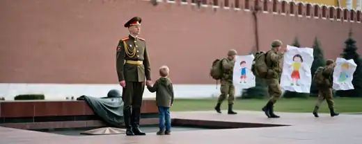 Губернатор Подмосковья возложил цветы к мемориалам в преддверии годовщины Великой Отечественной войны