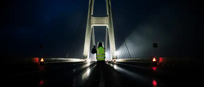Ночная тревога: Крымский мост снова оказался на паузе