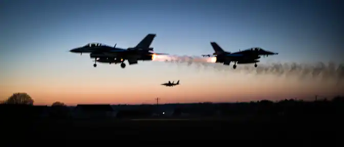 Нежданный гость в небе Огайо: истребители F-16 пресекли нарушение бесполетной зоны