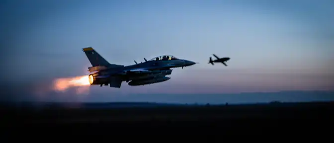 Воздушный перехват над Румынией: истребитель F-16 уничтожил нарушителя в небе