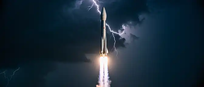 Грозовой сюрприз в космосе: как китайская ракета преодолела удар молнии