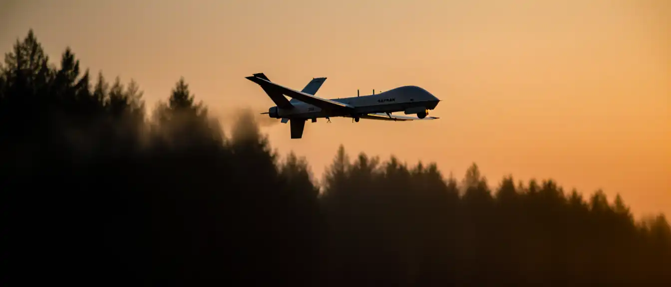 Траектория польского разведывательного БПЛА Safran S-15 Patroller пролегала вдоль границы с Белоруссией